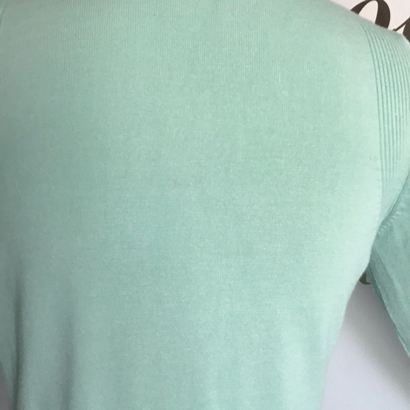 Mint Turtle Neck - Picture 3 of 7